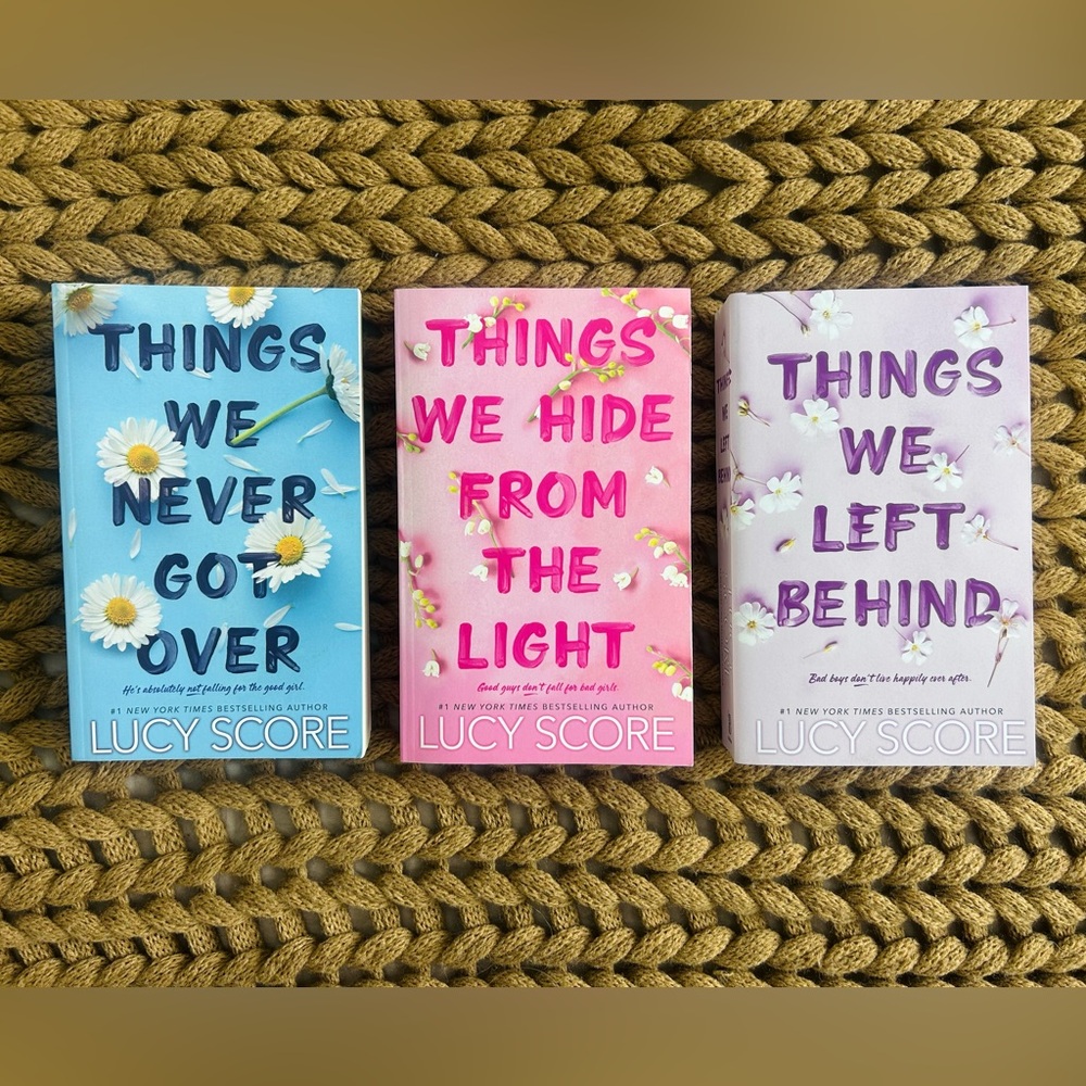 ❗️SOLD❗️”Things We…” Knockemout Series Lucy Score Books